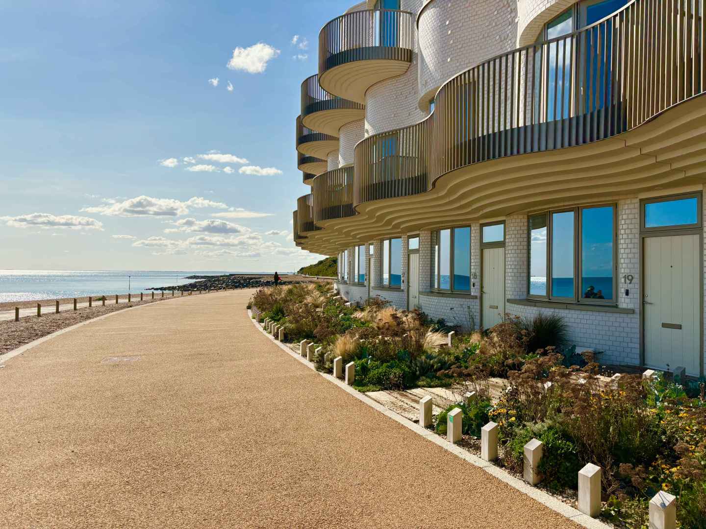 Mermaid Beach, Folkestone C