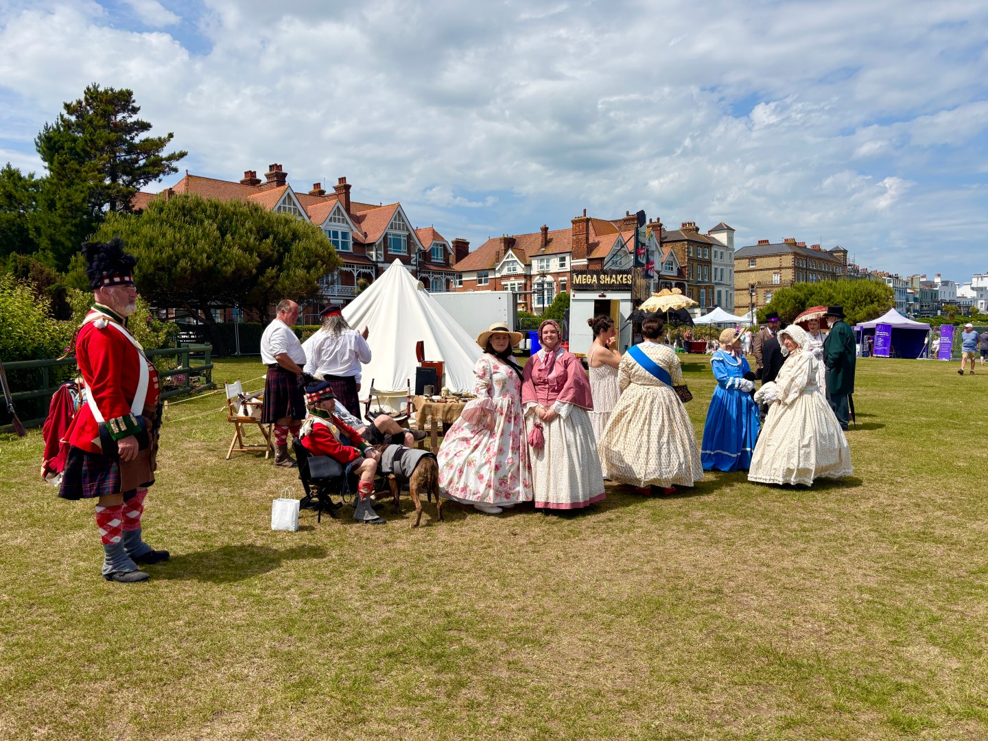Broadstairs Dickens Festival 2025 - costumes